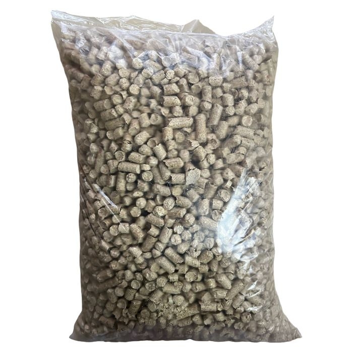 Açık%20Çam%20Peleti%20Kedi%20Kumu%201.5%20kg